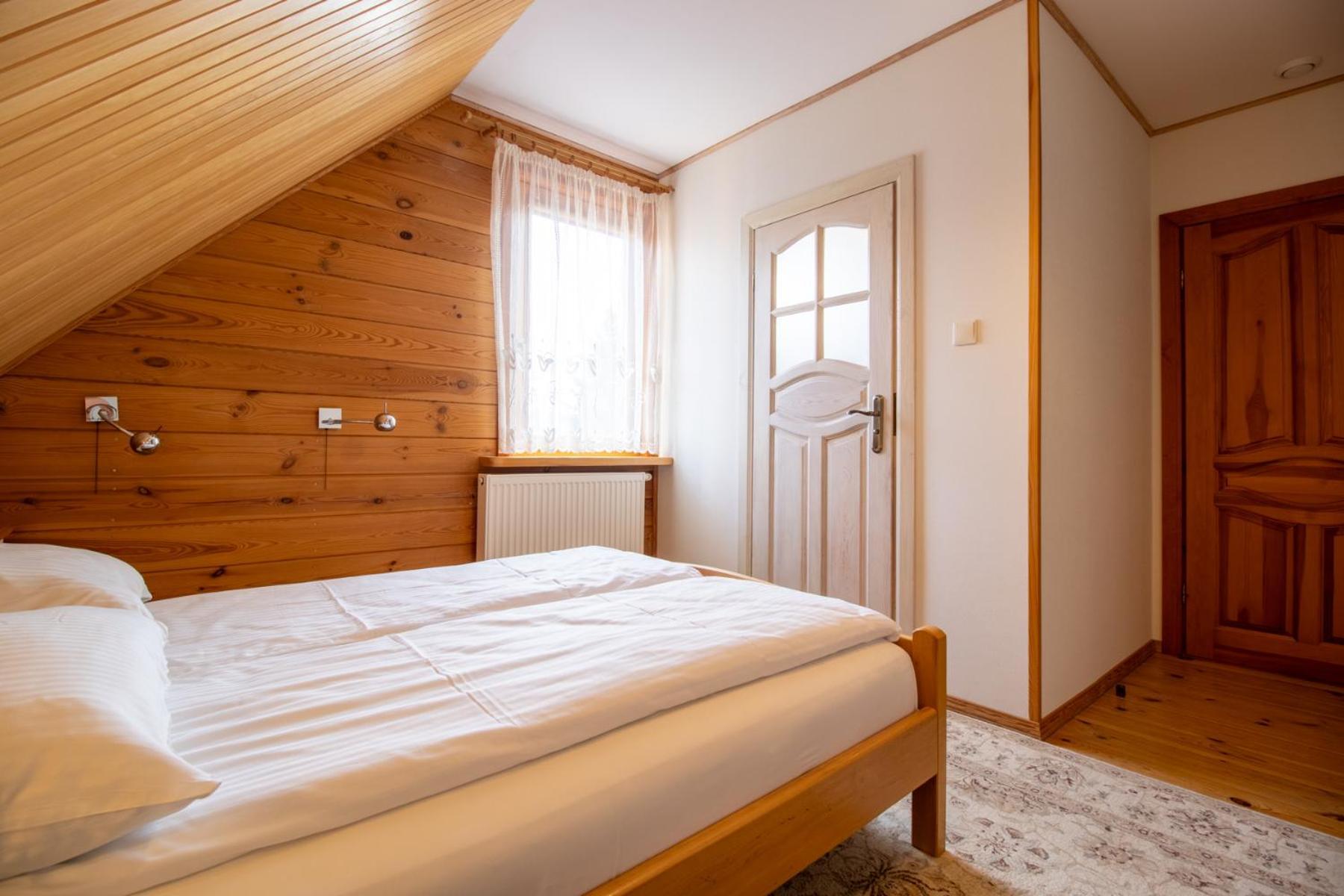 Hostal Wisniowy Sad Białowieża Exterior foto